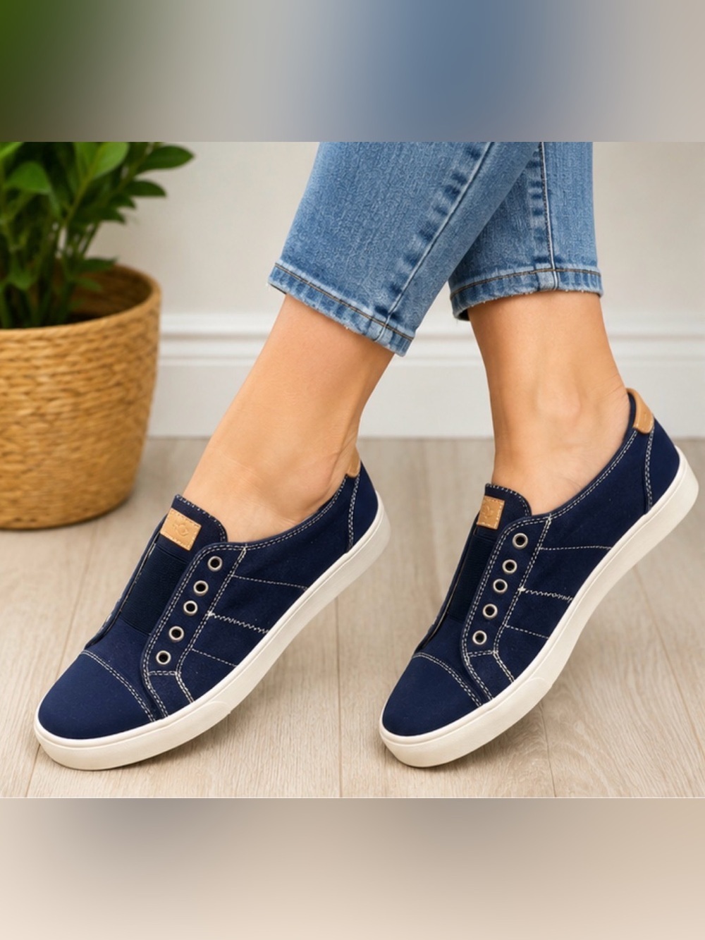 Spenco Women’s Navy Canvas Slip-On Sneakers Size 7 Orthotic Comfort Casual Shoes